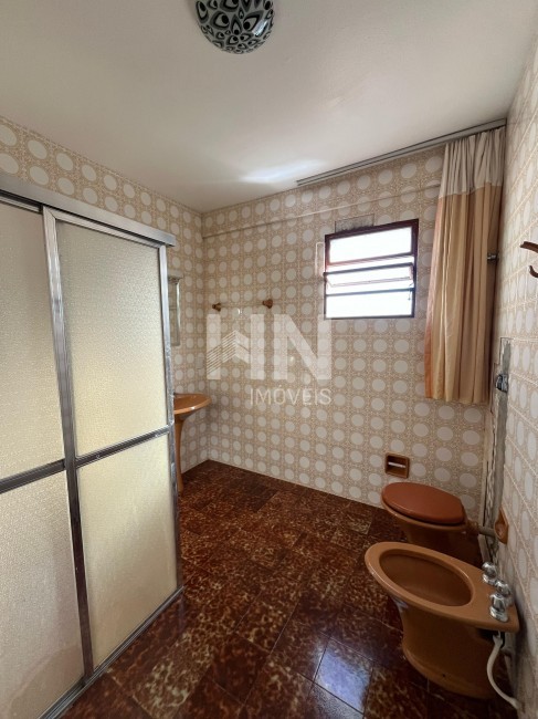 BANHEIRO 01