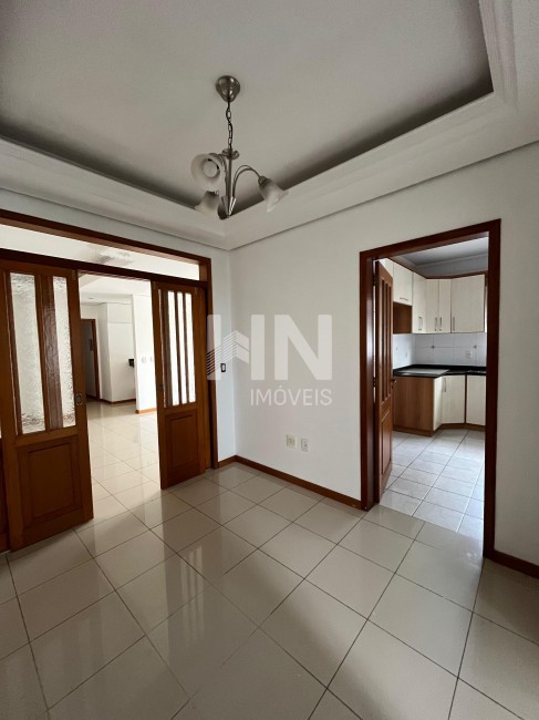 SALA 02